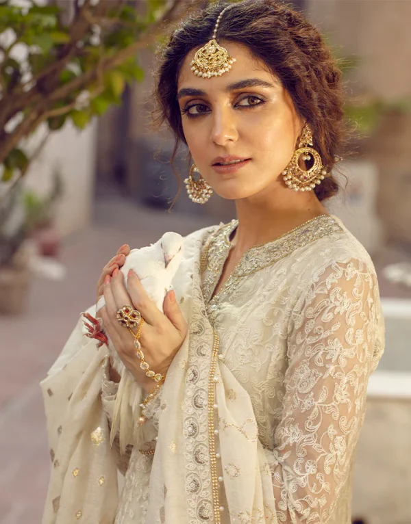 Rash ke Qamar By Faiza Saqlain - Image 3