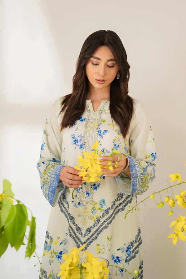 Hilly Floral Tassel Kaftan Set (d-4) By Ammara Khan - Image 4