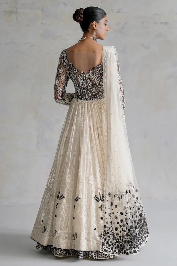 Monochrome Grandeur (d-05) By Ammara Khan - Image 5